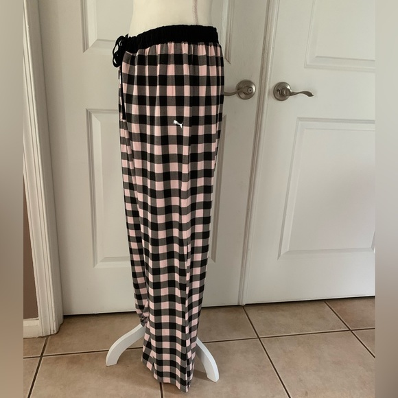 NWOT Puma black top and plaid pants pajama set - Picture 10 of 12